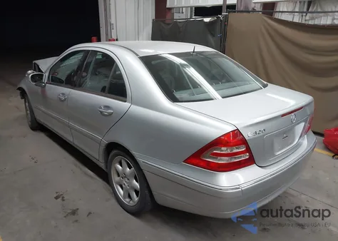 2001 Mercedes-Benz C 320 from USA, damaged, VIN WDBRF64J51F049977